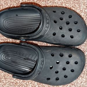 Black Crocs